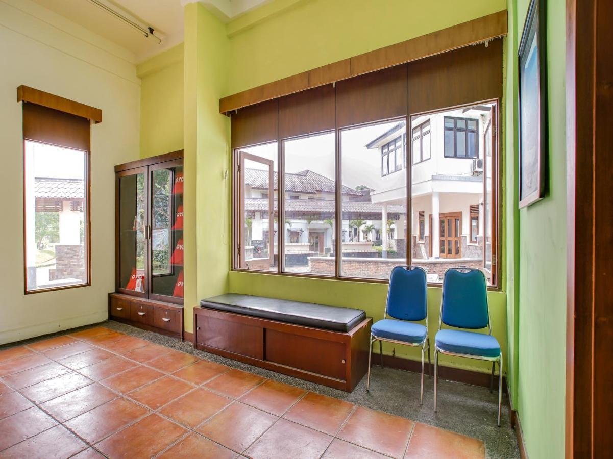 OYO 3896 Villa Pesona Wisata Puncak Cianjur Esterno foto